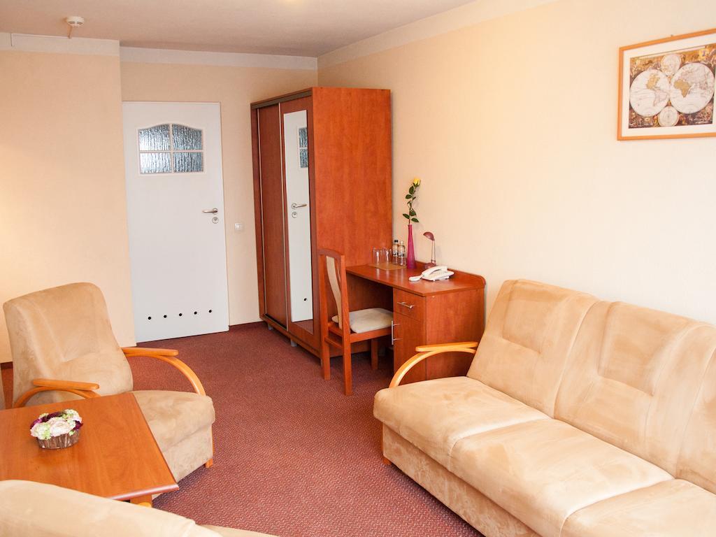 Hotel Zagiel Niewiesze Екстер'єр фото