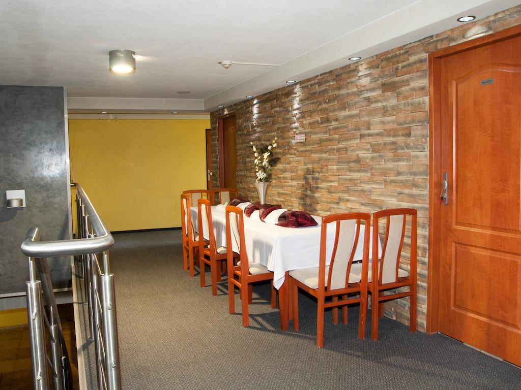 Hotel Zagiel Niewiesze Екстер'єр фото