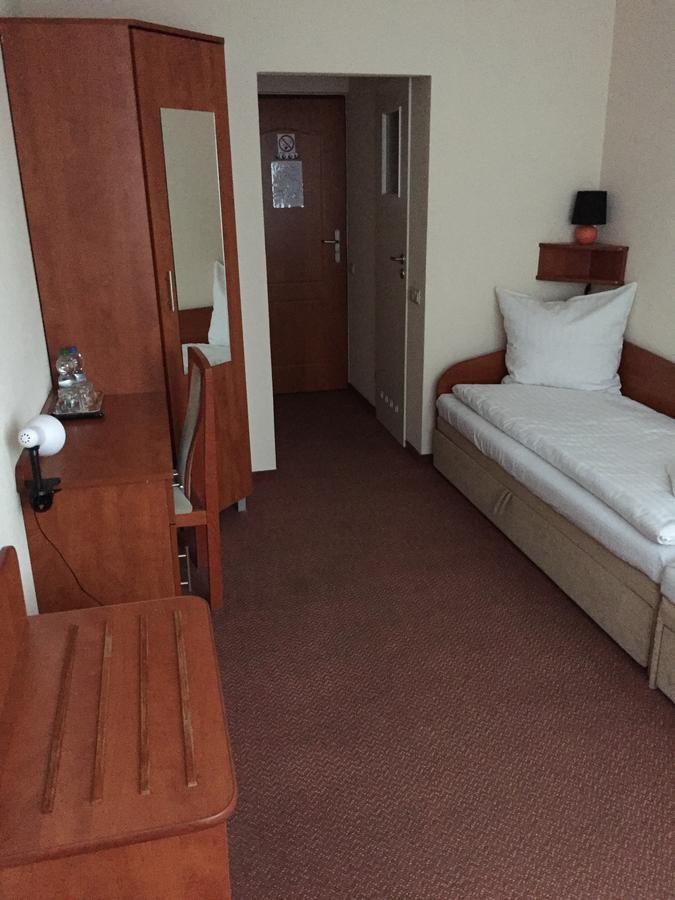 Hotel Zagiel Niewiesze Екстер'єр фото